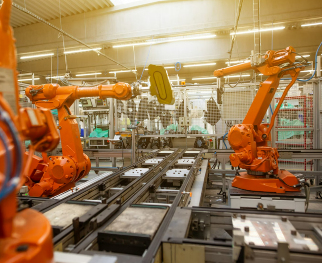 로봇 팔과 휴머노이드 로봇 관련주 전망